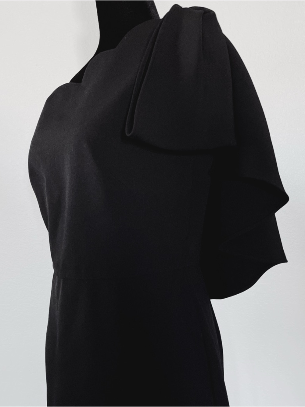 SHOSHANNA Ainsa Asymmetrical Bow Dress - Picture 7 of 13